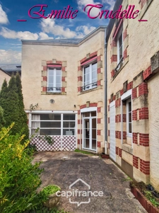 House for sale, 5 rooms (72), 125 m², 3/5 bedrooms, enclosed garden 300 m², outbuildings, Saint-Calais