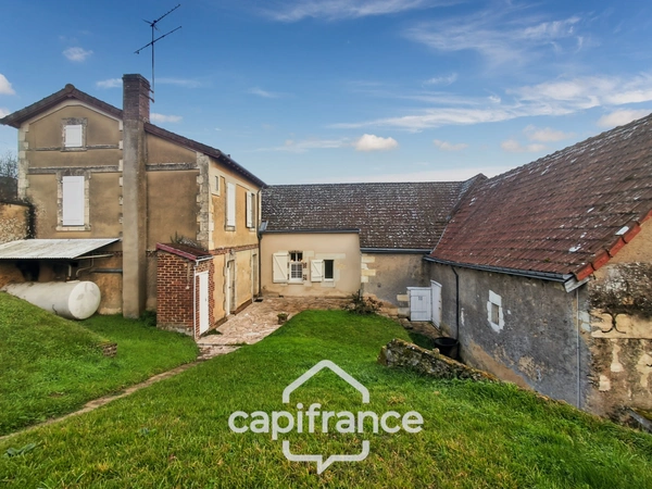 Dpt Sarthe (72), à vendre LA CHAPELLE GAUGAIN maison P8 de 208 m² - Terrain de 1300 m²