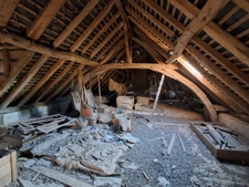 House for sale in CHAHAIGNES (72), 5 rooms, 4 bedrooms + building plot with garages