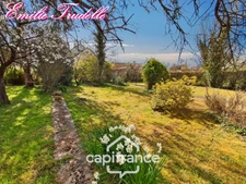 House for sale, 6 rooms, COUTURE SUR LOIR (41), 180 m² of living space – enclosed and wooded grounds of 1,746 m² – 3/4 bedrooms – no major work required