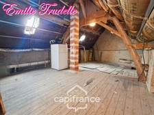 Single-storey 3-room house for sale in CHAHAIGNES (72) with landscaped garden and large garage