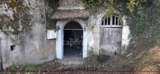  à vendre LA CHARTRE SUR LE LOIR (72) Cave Authentique de 80 m² dans la Roche sans terrain