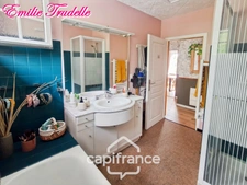 Dpt Sarthe (72), à vendre SAINT CALAIS maison P3, 1 chambre, terrain clos 483 m² et sous-sol