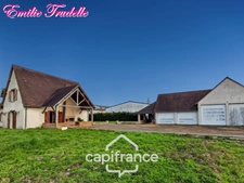 House for sale, 8 rooms, RUILLE SUR LOIR (72) Family home with 5/6 bedrooms on 205 m² with a four-car garage