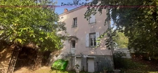 Dpt Sarthe (72), à vendre LA CHARTRE SUR LE LOIR maison 5/6 chambres BORD DE LOIR  terrain de 275m²