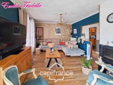 Dpt Sarthe (72), à vendre SAINT CALAIS maison P3, 1 chambre, terrain clos 483 m² et sous-sol
