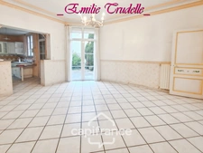 House for sale, 5 rooms (72), 125 m², 3/5 bedrooms, enclosed garden 300 m², outbuildings, Saint-Calais