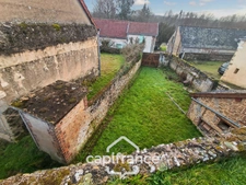 Sarthe department (72), for sale in LA CHAPELLE GAUGAIN, 8-room house of 208 m² - Land of 1300 m²