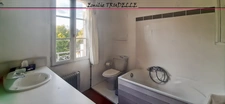 Dpt Sarthe (72), à vendre LA CHARTRE SUR LE LOIR maison 5/6 chambres BORD DE LOIR  terrain de 275m²