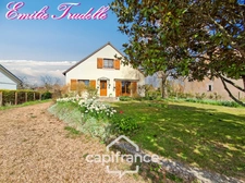House for sale, 6 rooms, COUTURE SUR LOIR (41), 180 m² of living space – enclosed and wooded grounds of 1,746 m² – 3/4 bedrooms – no major work required