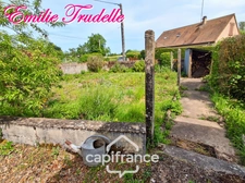 Single-storey 3-room house for sale in CHAHAIGNES (72) with landscaped garden and large garage