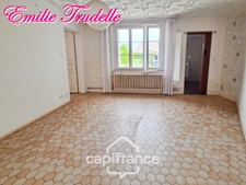 Single-storey 3-room house for sale in CHAHAIGNES (72) with landscaped garden and large garage