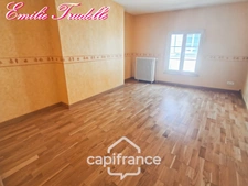 Maison à vendre 6 pièces LA CHARTRE SUR LE LOIR (72) Maison de caractère – cœur de ville – 181 m² – cour, dépendance et caves 