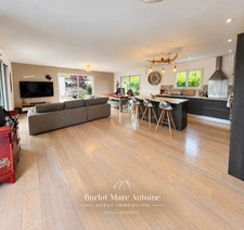 Maison contemporaine à Moulis-en-Médoc – 141 m², 4 chambres, piscine