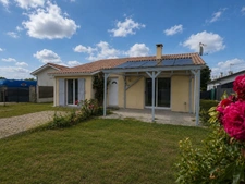 Moulis-en-Médoc – Plain-pied en parfait état, 3 chambres, cuisine neuve et climatisation