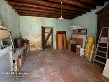 Listrac-Médoc – Maison à rénover – Plusieurs lots possibles – Idéal investisseur