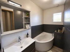 PLAIN-PIED – Maison de 92 m² avec 3 chambres et jardin à Saint-Laurent-Médoc