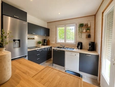Maison de plain-pied 92 m² – 3 chambres, suite parentale, jardin et terrasse à Saint-Laurent-Médoc
