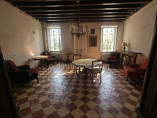 Maison en pierre de charme 400 m² à rénover – Chambres d’hôtes & déficit foncier