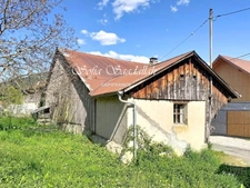 Grange en pierre sur 721 m² – Fort potentiel d’aménagement