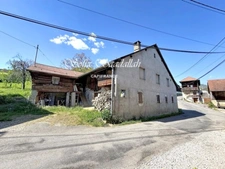 Grange en pierre sur 721 m² – Fort potentiel d’aménagement