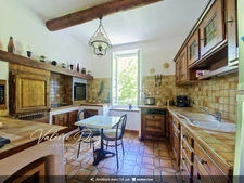 VIAGER OCCUPÉ – MÉNERBES – MAISON DE CARACTÈRE AVEC VUE SUR LE LUBERON