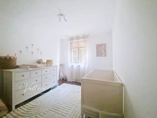 Les Angles – 2-bedroom apartment of 72 m² with balcony,