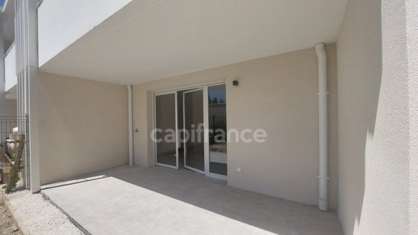 Saint-Rémy-de-Provence – Studio en rez de chaussée avec jardin