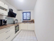 Les Angles – 2-bedroom apartment of 72 m² with balcony,