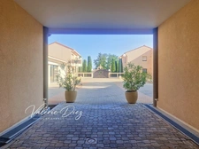 Les Angles – 2-bedroom apartment of 72 m² with balcony,