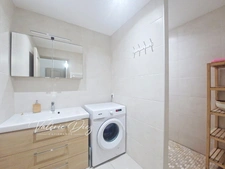 Les Angles – 2-bedroom apartment of 72 m² with balcony,