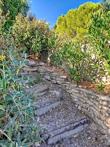 VENTE À TERME OCCUPÉE – Maison individuelle avec vue panoramique sur le Luberon – Apt