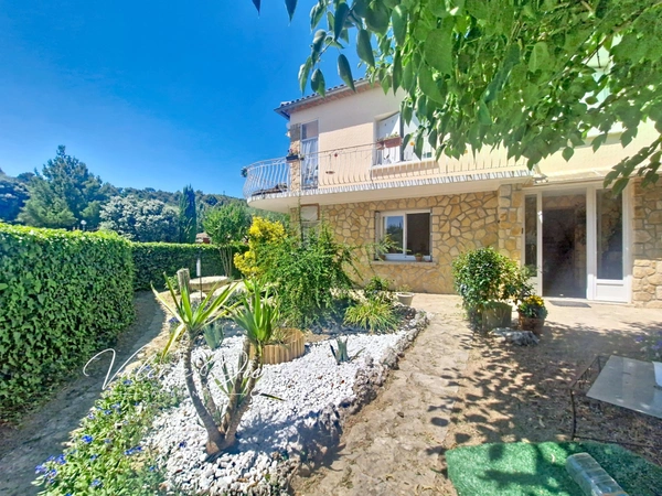 INVESTISSEMENT EN VIAGER OCCUPÉ – Maison 154 m² avec jardin et garage à Vaison-la-Romaine