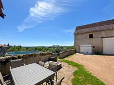 Maison à vendre LA CLAYETTE (71) 187m², 6 pièces, 3 chambres, dépendances, terrain 8751 m²