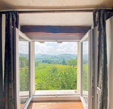 À Vendre – Maison en Pierre, 130 m², 3 chambres avec Dépendance et Terrain – Proche Saint-Pierre-le-Vieux