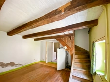 À Vendre – Maison en Pierre, 130 m², 3 chambres avec Dépendance et Terrain – Proche Saint-Pierre-le-Vieux