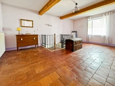 Maison de village - à vendre 7 pièces proche de LA CLAYETTE (71) - 185 m² - terrain 1235 m²