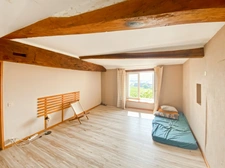 À Vendre – Maison en Pierre, 130 m², 3 chambres avec Dépendance et Terrain – Proche Saint-Pierre-le-Vieux