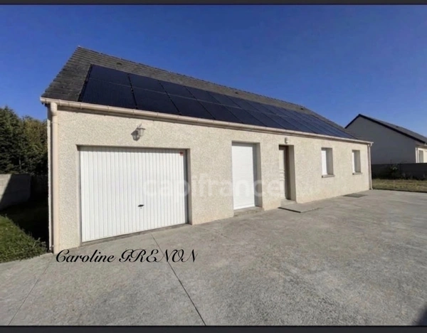 Maison à vendre Dordives (45), 3 chambres, 1 garage, à rénover. Terrain de 1004 m2. 1,5 km de la gare