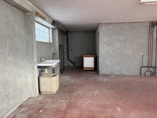 LA TURBALLE - MAISON DE VILLE - CENTRE VILLE - TOUT A PIED - GRAND GARAGE - ESPACE DE STOCKAGE
