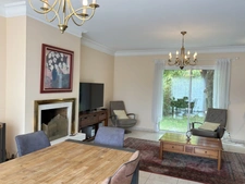 Maison spacieuse dans un quartier résidentiel!