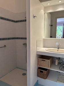Maison spacieuse dans un quartier résidentiel!
