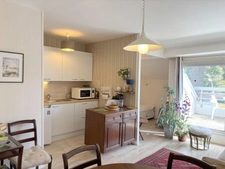 Studio – Terrasse plein Sud – À 300 Mètres de la plage!!!