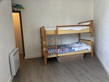 LA BAULE LES PINS, APPARTEMENT 2 CHAMBRES - TOUT A PIED COMMERCES / PLAGE - SANS TRAVAUX