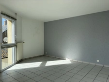 LA TURBALLE - MAISON DE VILLE - CENTRE VILLE - TOUT A PIED - GRAND GARAGE - ESPACE DE STOCKAGE