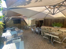 À VENDRE – Fonds de commerce - RESTAURANT – Saint-Cirq-Lapopie