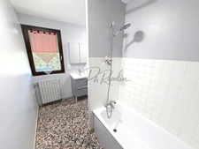 Maison à vendre 9 pièces  (74)