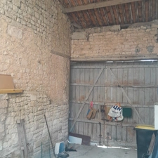 Maison ancienne rénovée avec dépendances et jardin clos sans vis-à-vis