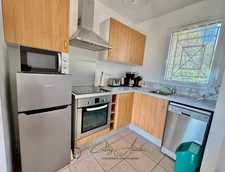 ALBITRECCIA (Corse) Rive-Sud d'AJACCIO: A vendre Appartement Duplex T3 meublé, parking privatif, terrasse vue mer, à 500m de plage