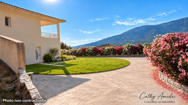 VIGGIANELLO (Corse) : Villa type T3 + appartement T2, grande terrasse, garage fermé et vaste atelier, proche plages et centre-ville